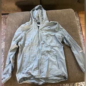 Nike lightweight reflective running coat